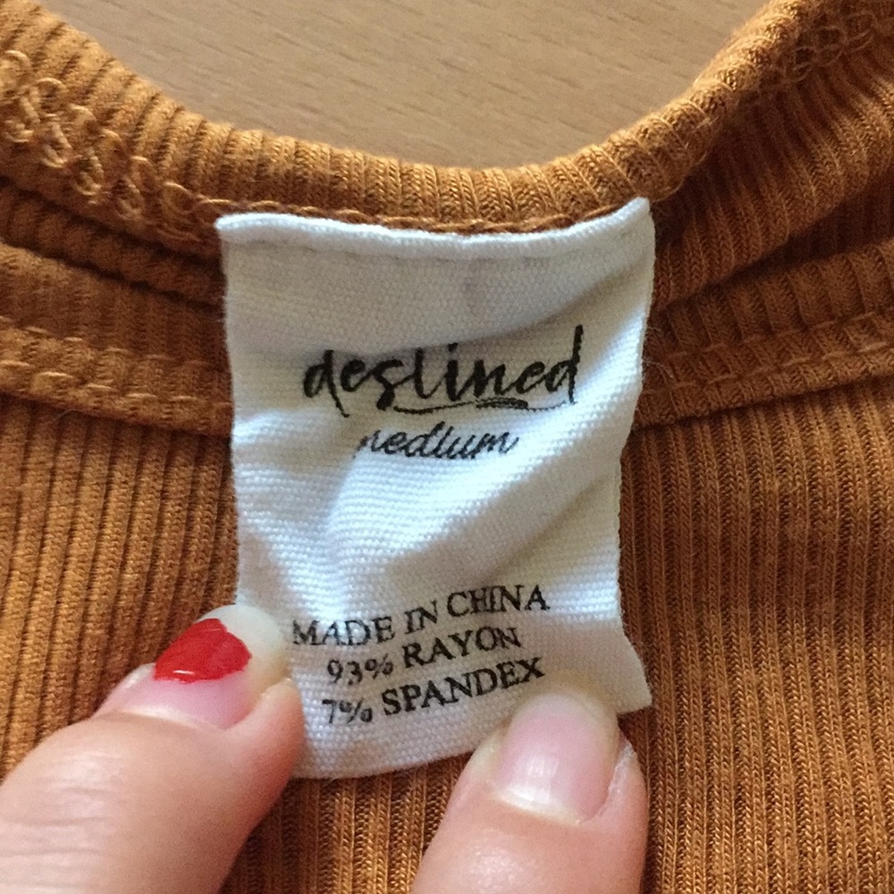 Tilly’s mustard top - Picture 2 of 2